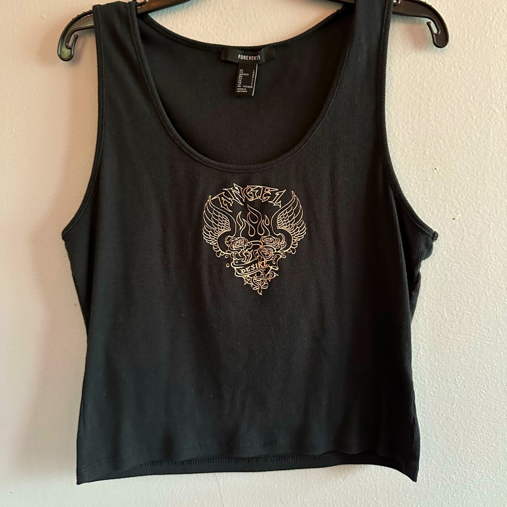 Cool looking cropped tank top